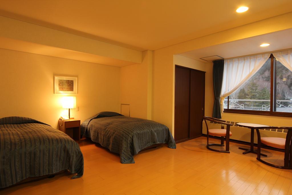 Kidoike Onsen Hotel Yamanouchi  Ngoại thất bức ảnh