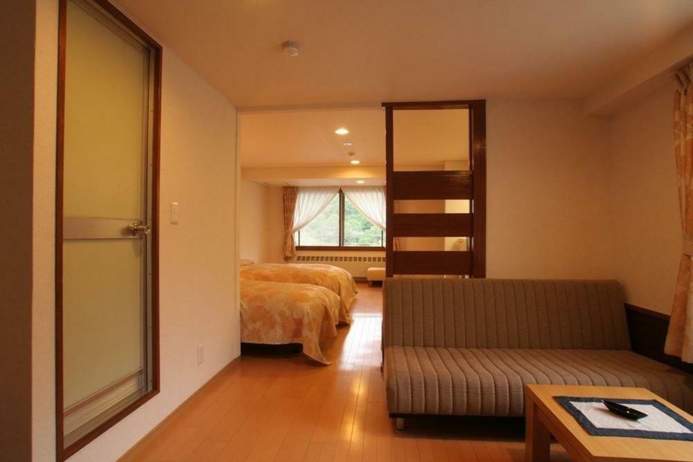 Kidoike Onsen Hotel Yamanouchi  Ngoại thất bức ảnh